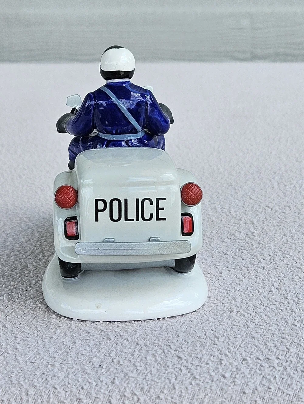 Department 56 Harley Davidson Patrolling The Road 54971 Snow Village Motorcycle